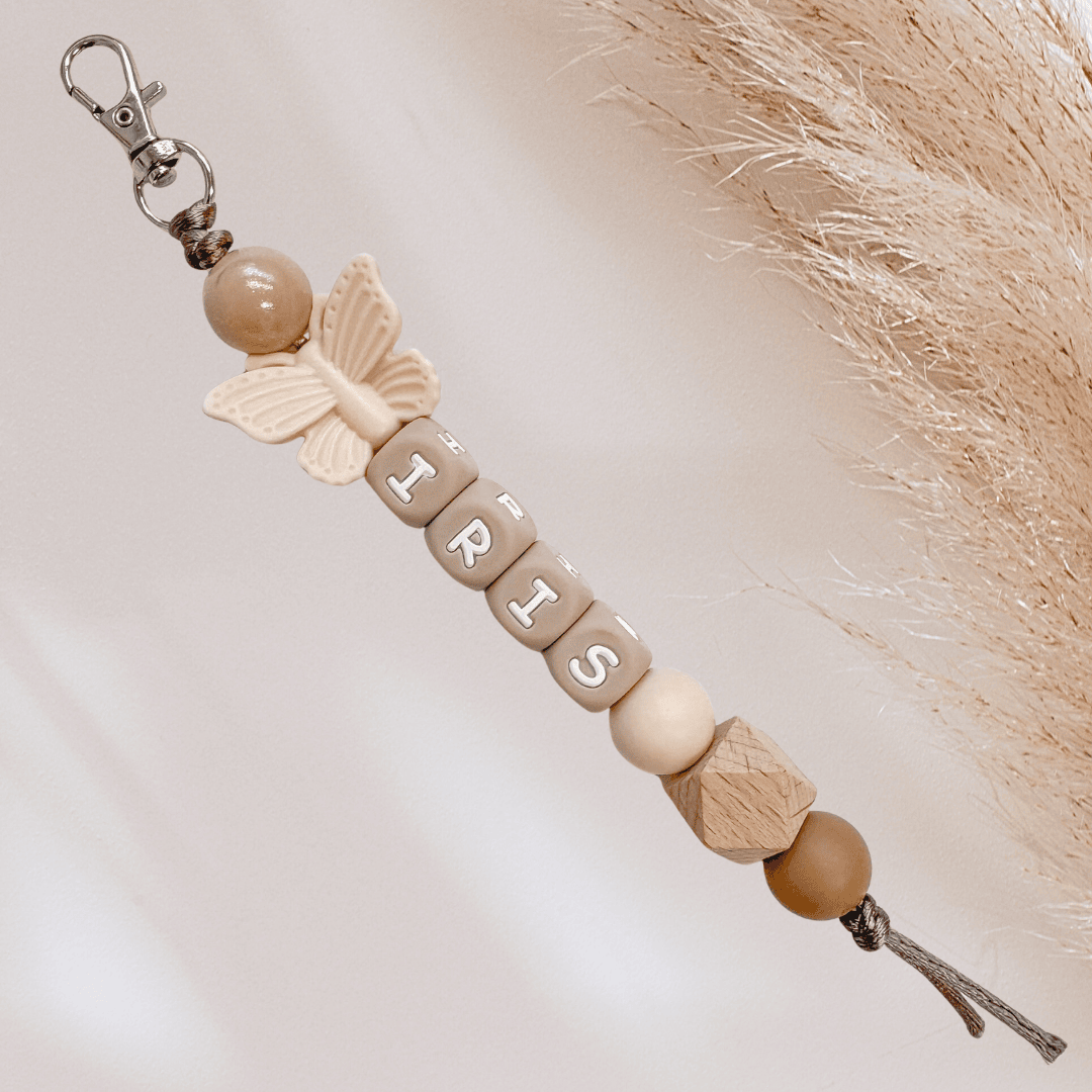 Sleutelhanger met naam vlinder goud naturel