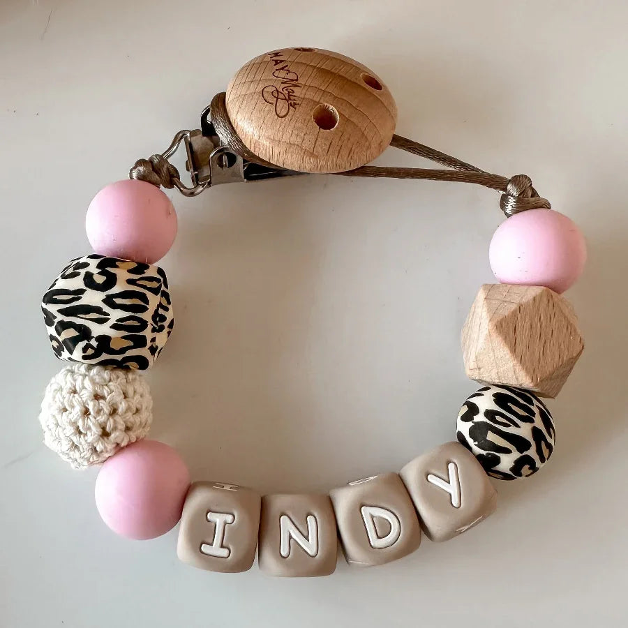 Speenkoord met naam panter roze