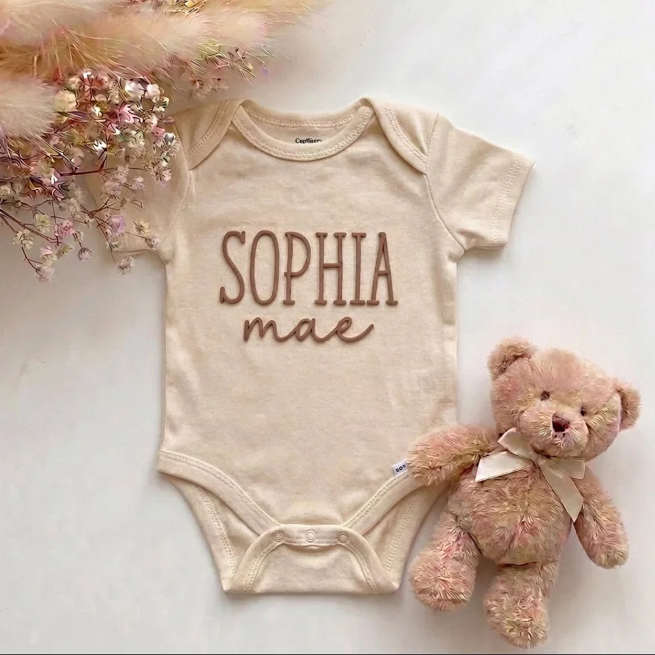 romper met naam beige