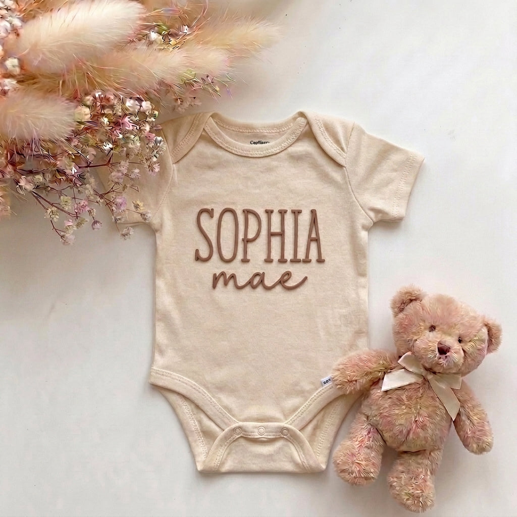 romper met naam beige