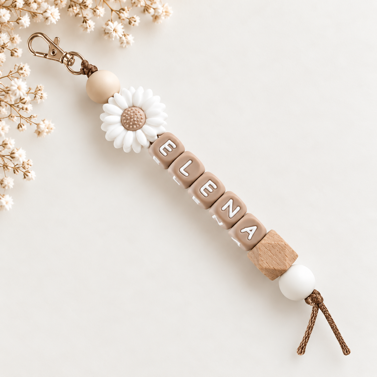 Keychain with name flower natural