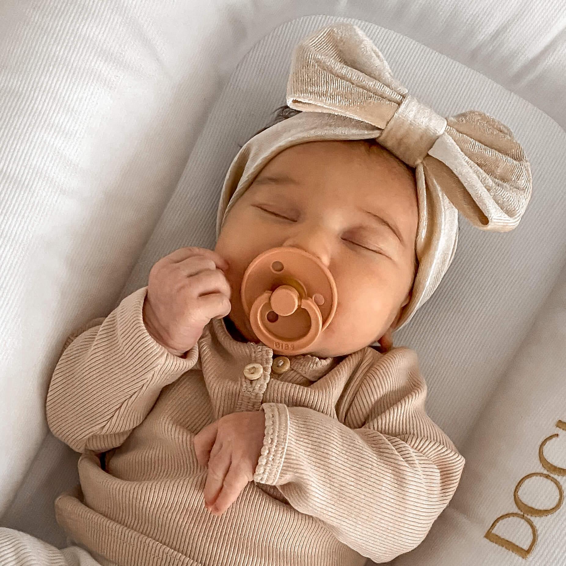 Hoe je een slaapschema baby opstelt - May Mays