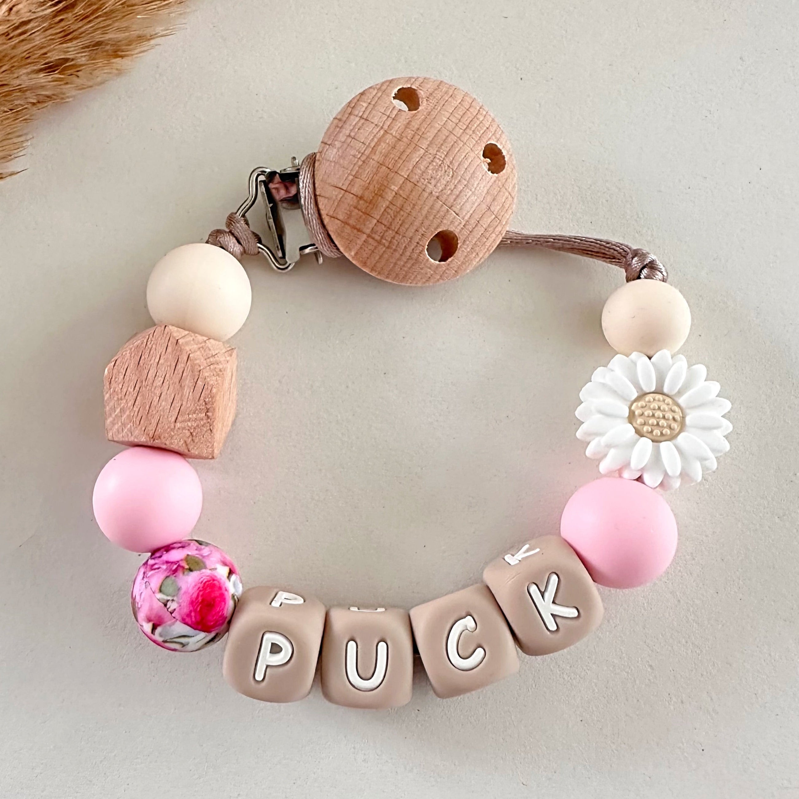 Pacifier clip with name - lilac flowers | MiniDulce