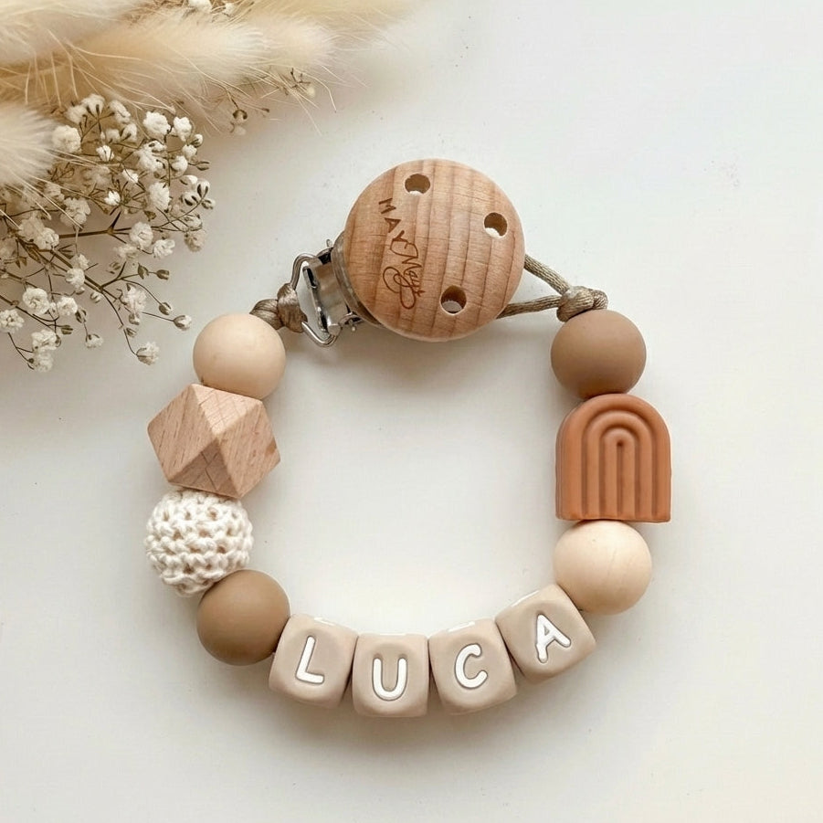 Speenkoord met naam regenboog caramel