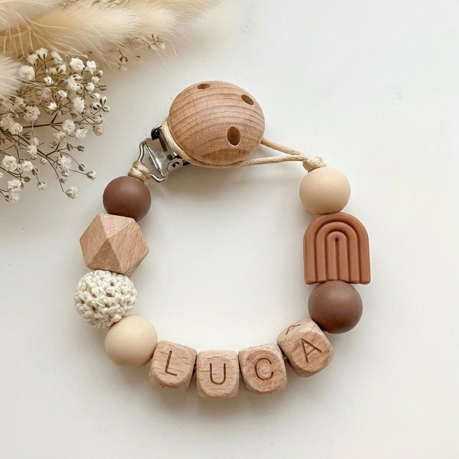 Speenkoord met naam regenboog caramel hout