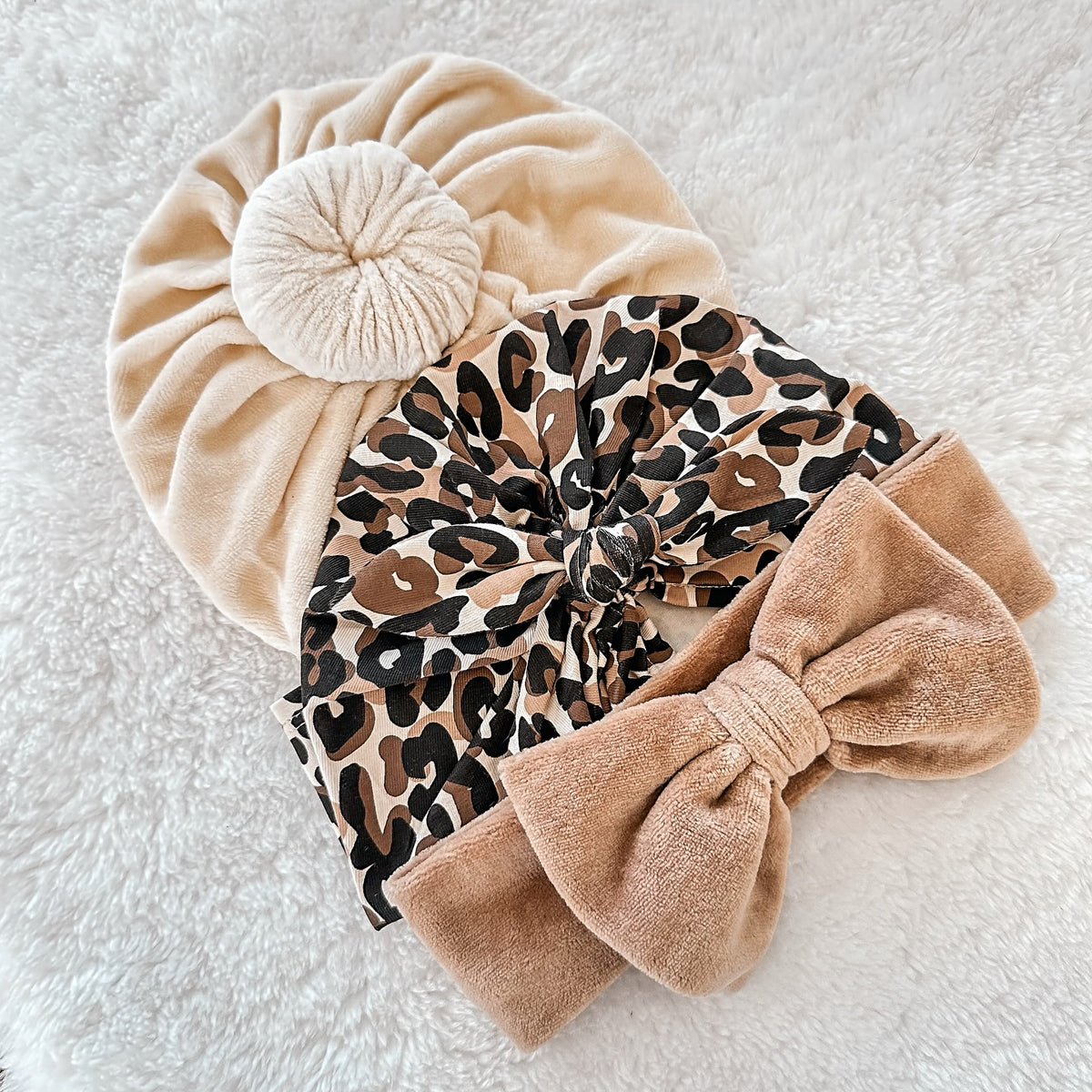 Strik mutsje leopard
