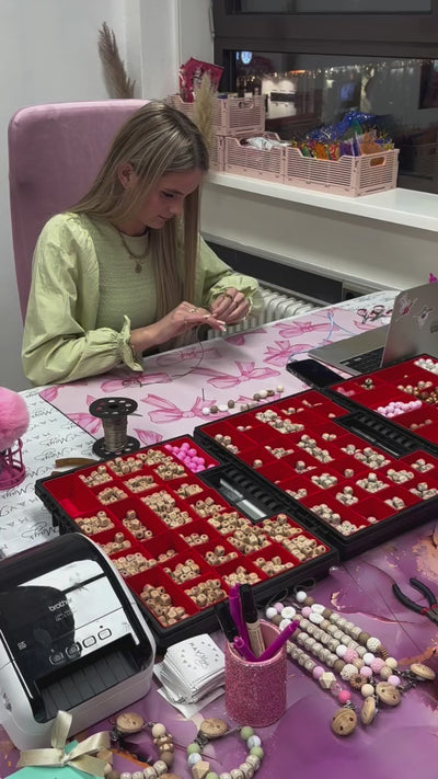 team werk video May Mays