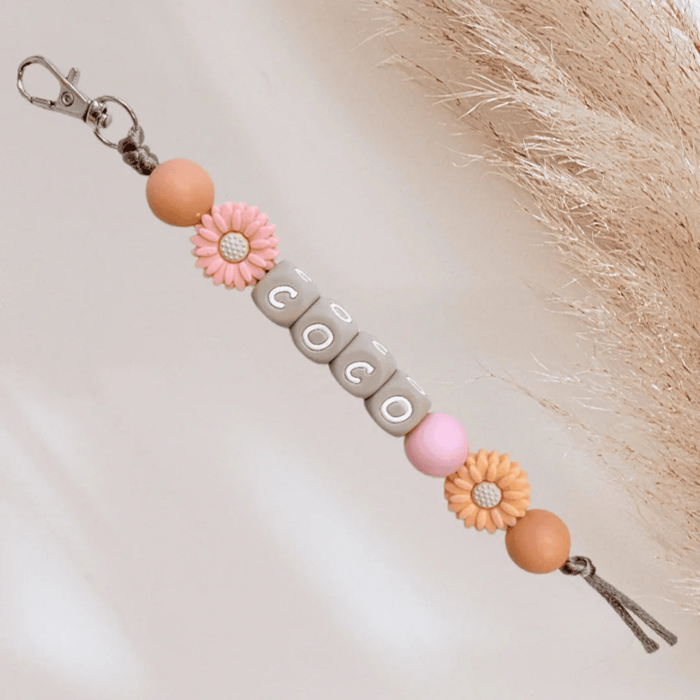 Sleutelhanger met naam peach en roze bloem - May Mays