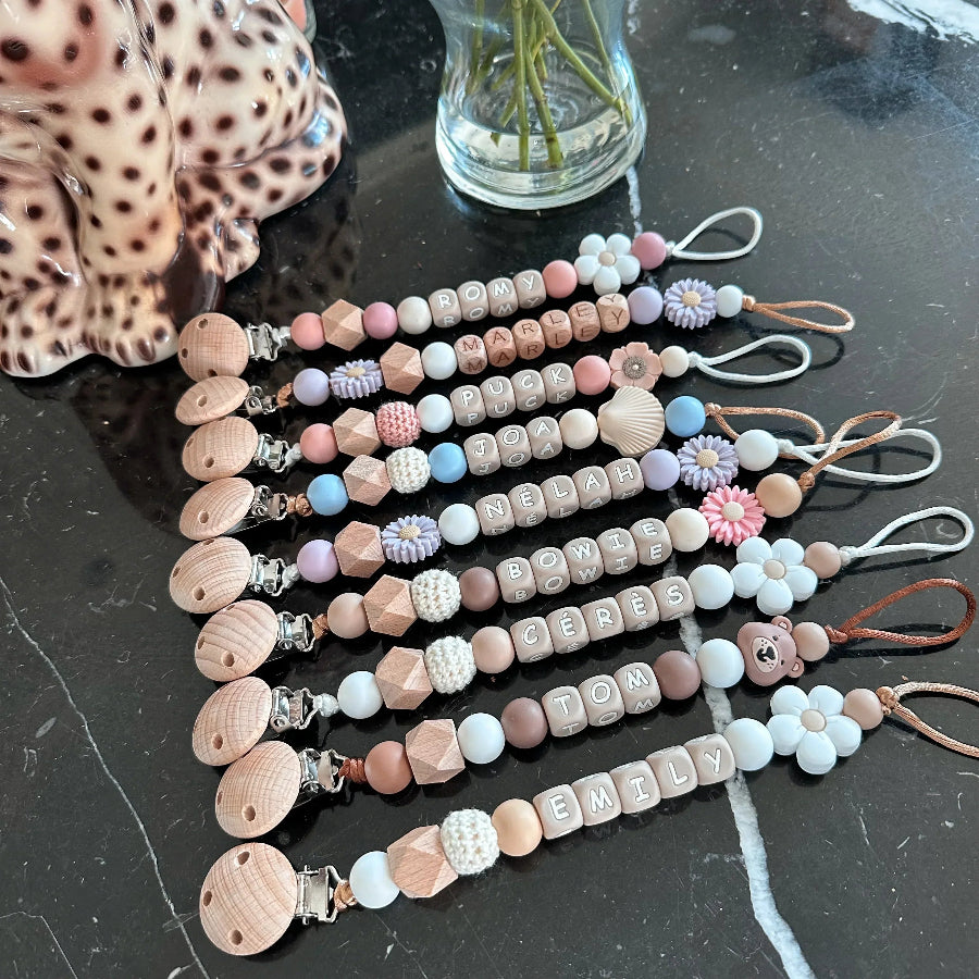 Speenkoord met naam – Witte Bloem Naturel - MiniDulce