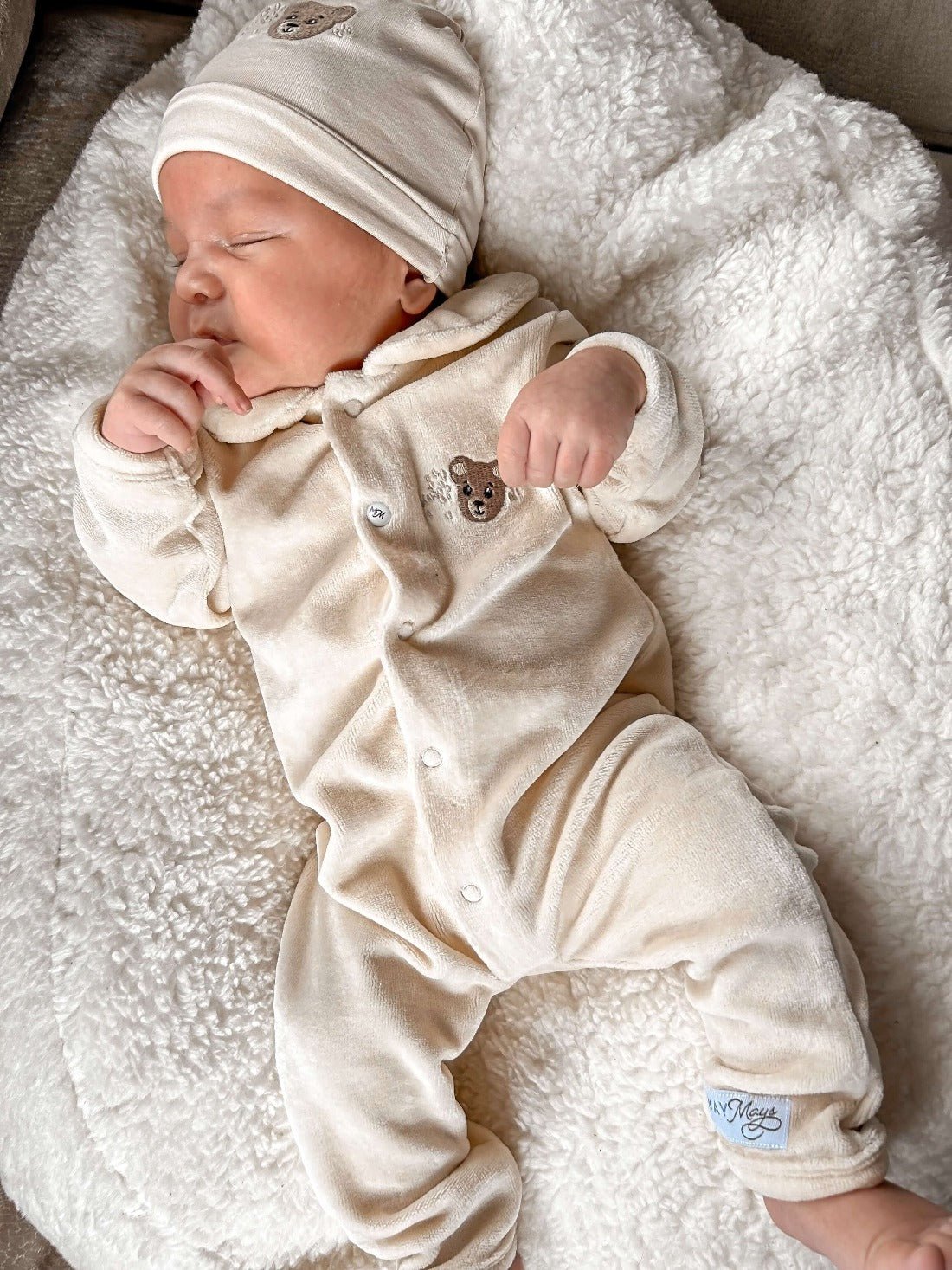 Teddy Newborn Mutsje | Geborduurd Beertje | 0-8 weken - May Mays